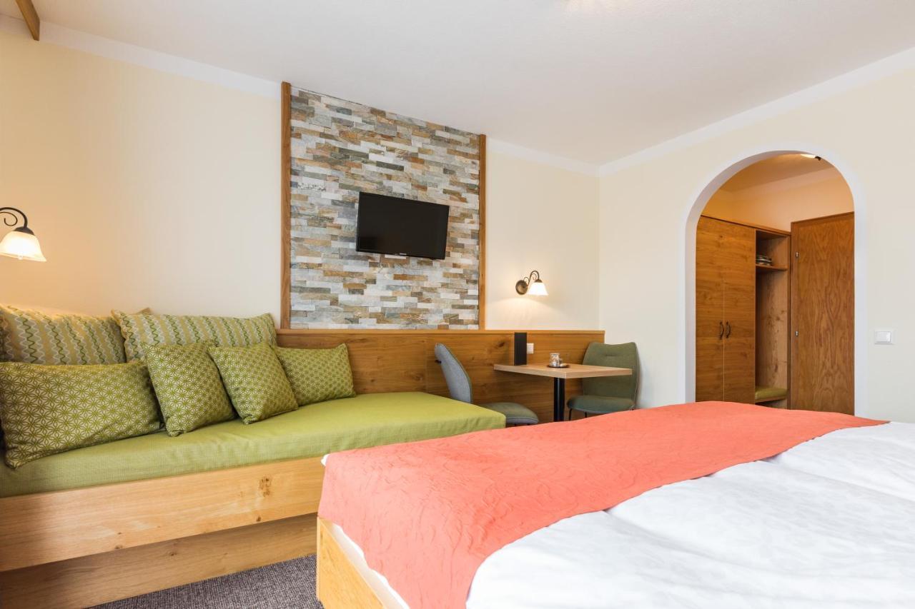 Fruehstueckspension Roetelstein Hotel Ramsau am Dachstein Ngoại thất bức ảnh